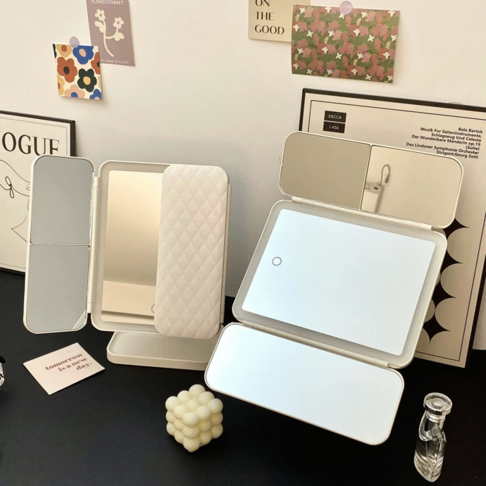 Miroir de Maquillage LED Tri-Volet – Grossissement Haute Précision - Image 2